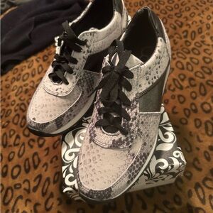 Women’s Gray Snake-Print Lace-Up Sneakers